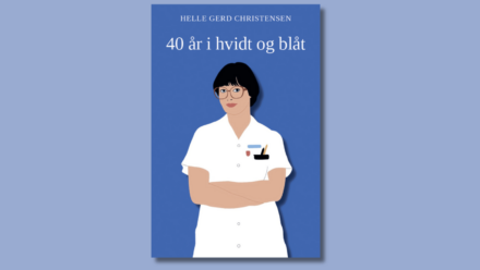 Bogen 40 år i hvidt og blåt skrevet af Helle Gerd Christensen